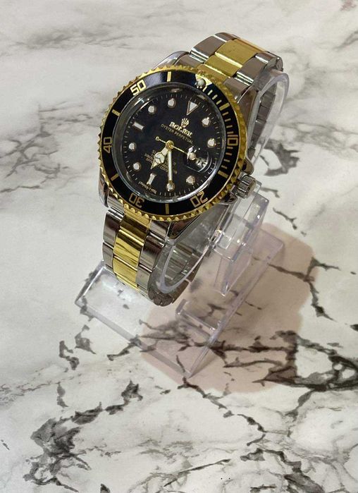 Мъжки часовник с кутийка и възглавничка ,Rolex.