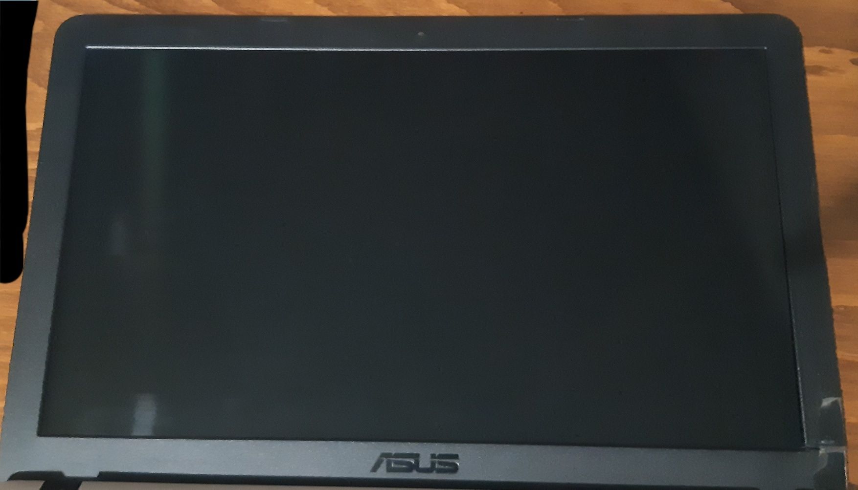 Vând laptop Asus