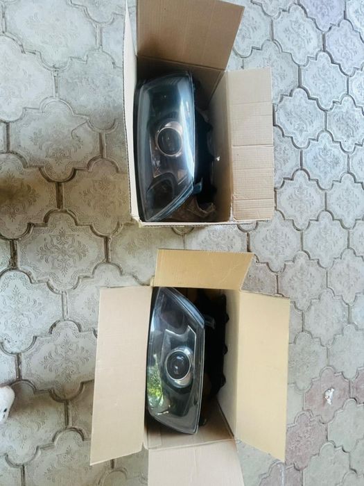 Продадам Bi-led фары на гранту. В отличном состоянии все ушки целые