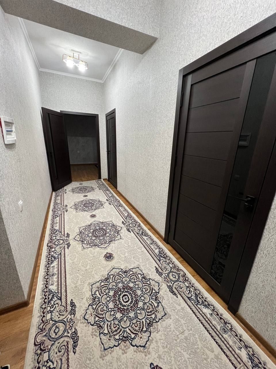 Стадион кучада янги курилган домларда 2хонали кв срочна ижарага берила
