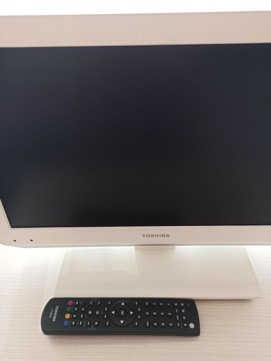 LCD телевизор Toshiba 18 инча