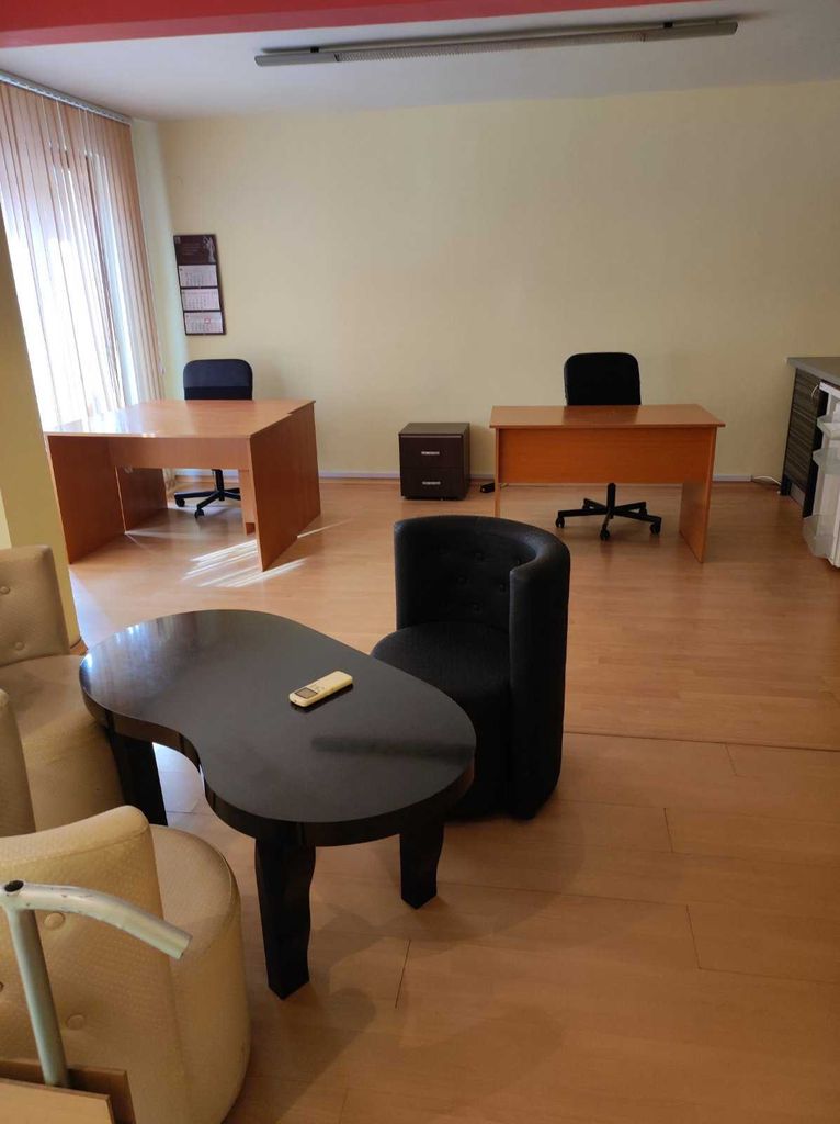 Дава се под наем Офис в Варна, Лятно кино Тракия - 95 кв.м за 510 € - Снимка #8