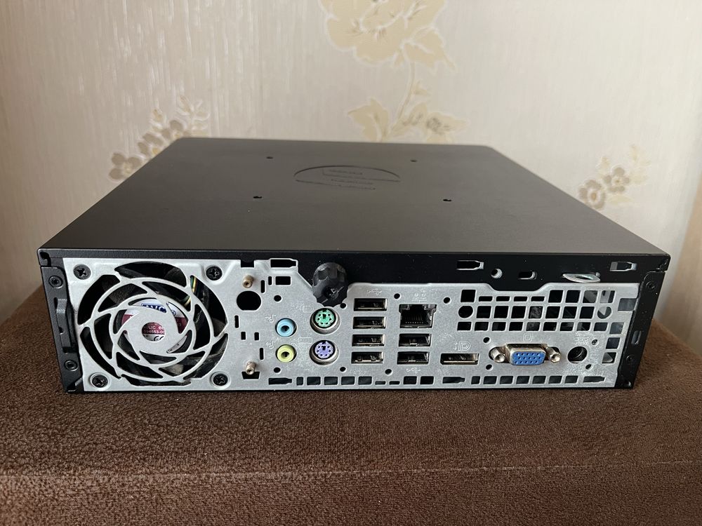 HP Compaq 8200 Elite Ultra-slim