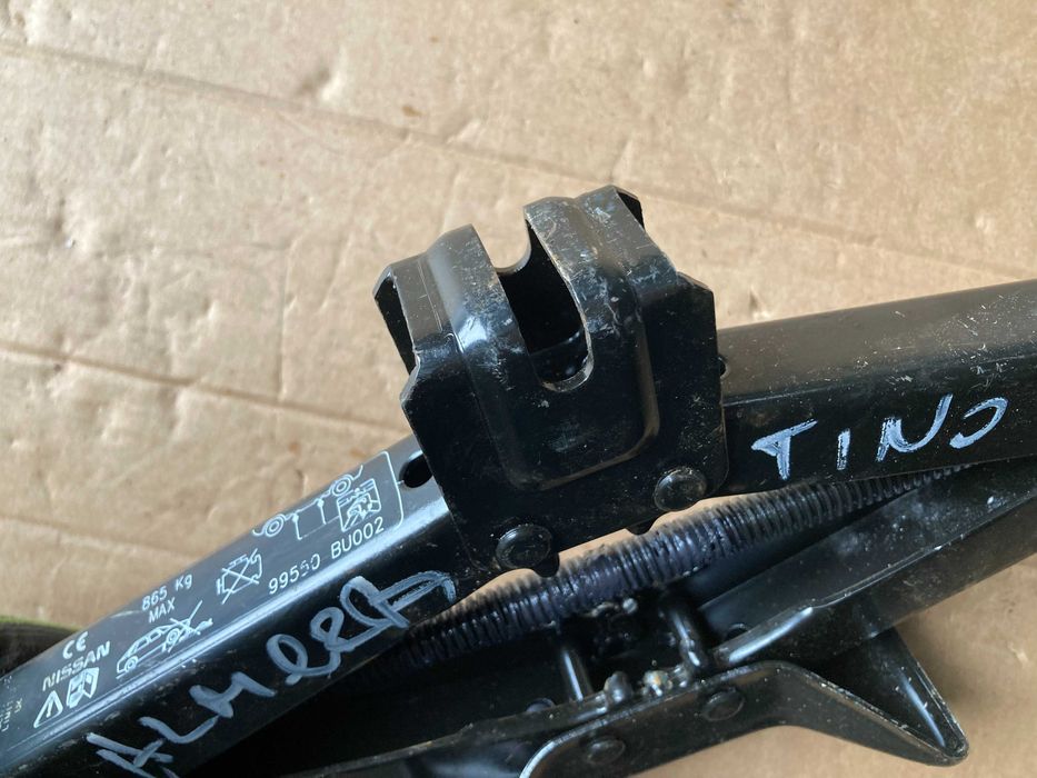 Крик за Кола Крик Nissan Almera Tino Нисан Оригинал