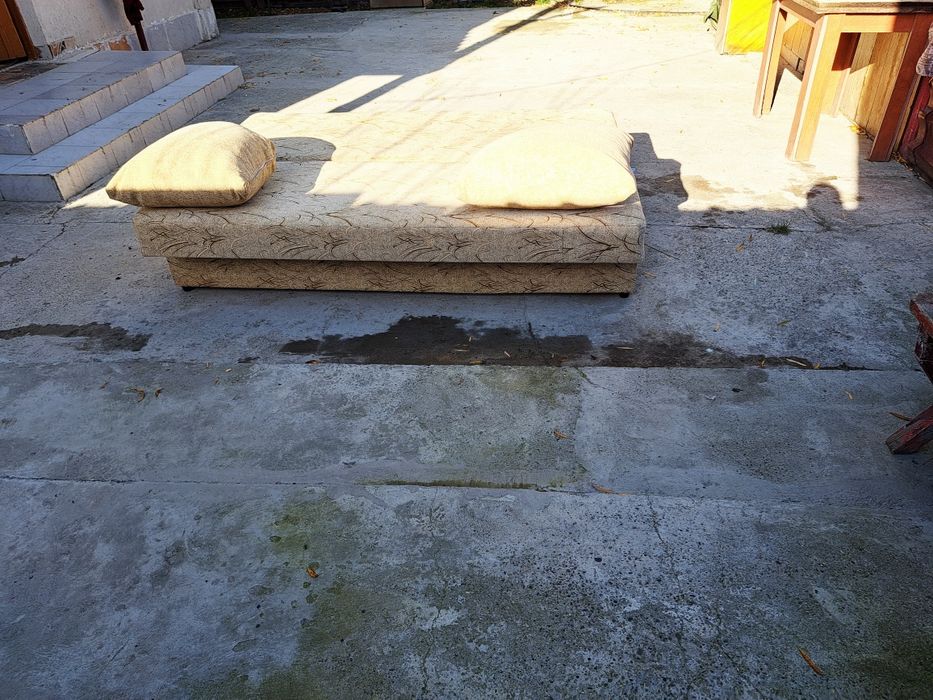 Vand coltar de bucătărie si masa in stare foarte bună