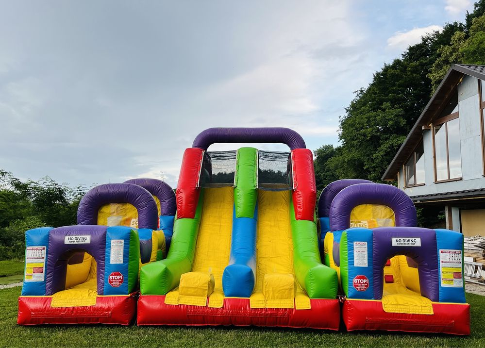 Topogan gonflabil cu obstacole