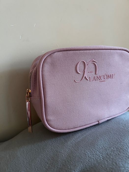 Чантичка несесер lancome