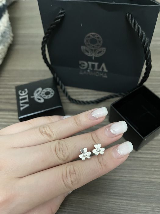 Пусеты ЭПЛ Даймонд с бриллиантом