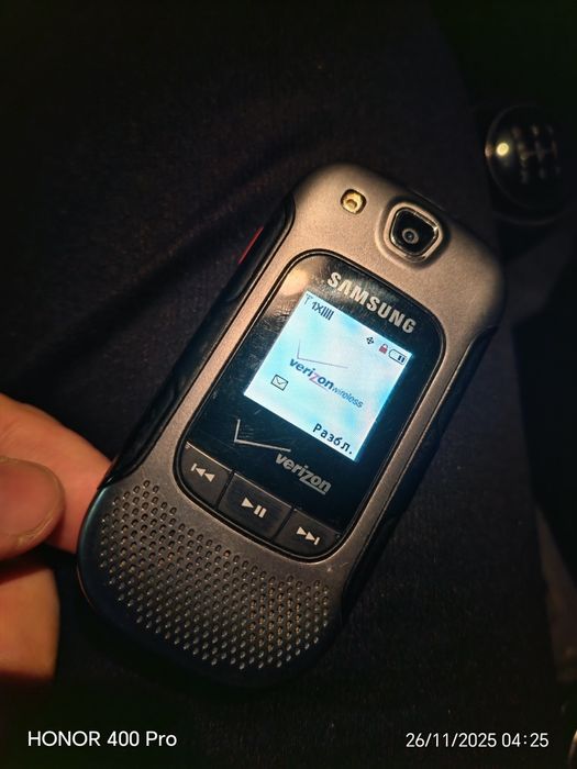 Perfektum samsung gusto 3 canvoy sotiladi