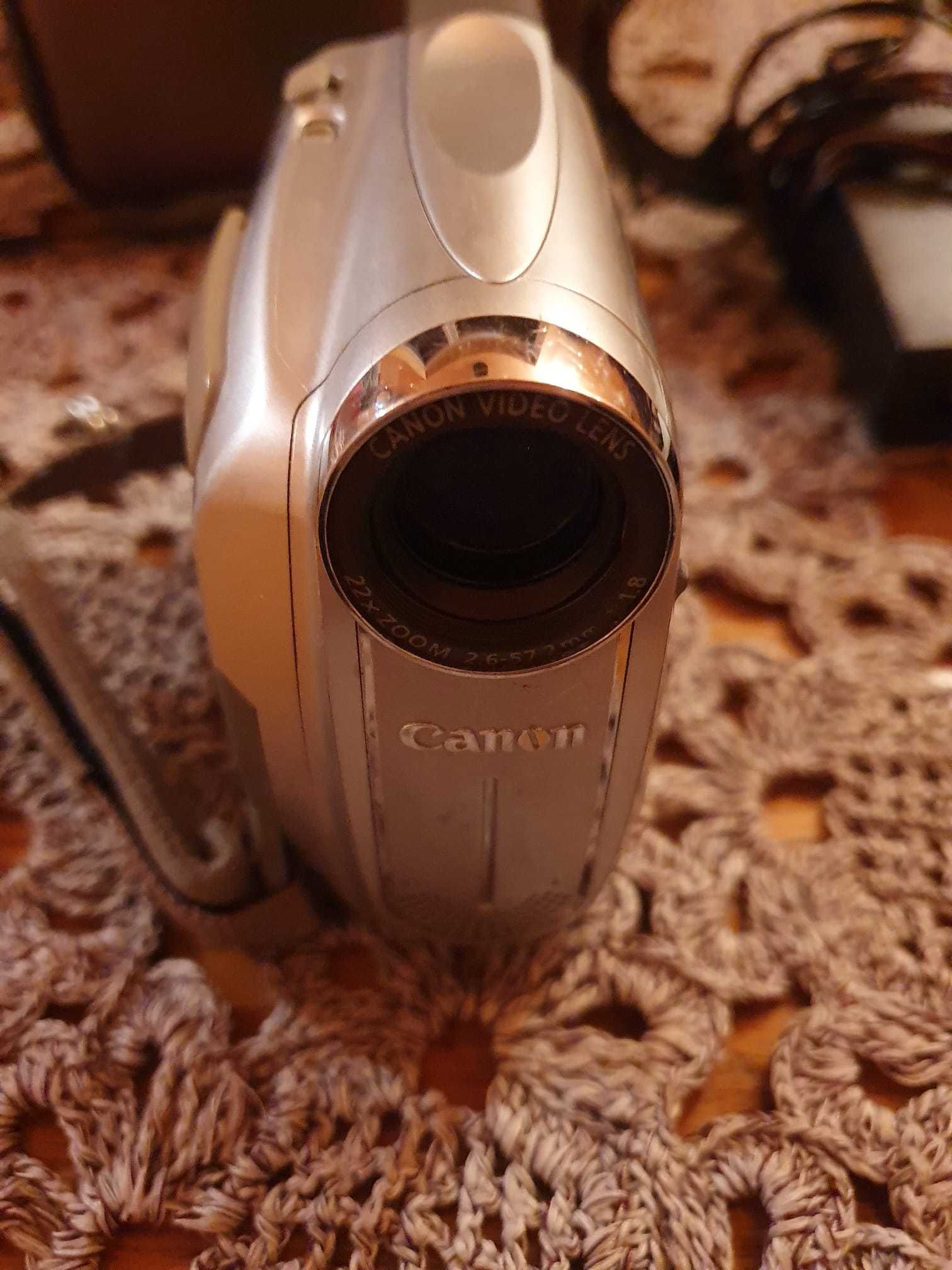 Vand camera video digitala Canon