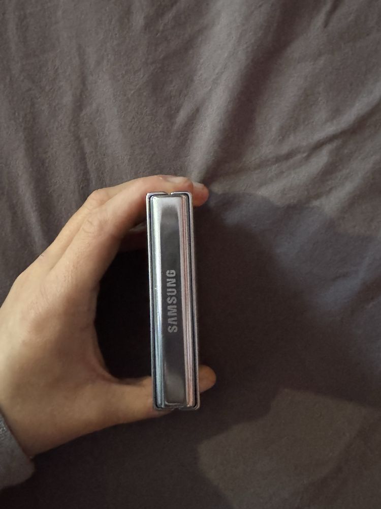 Samsung Galaxy Z Flip 5