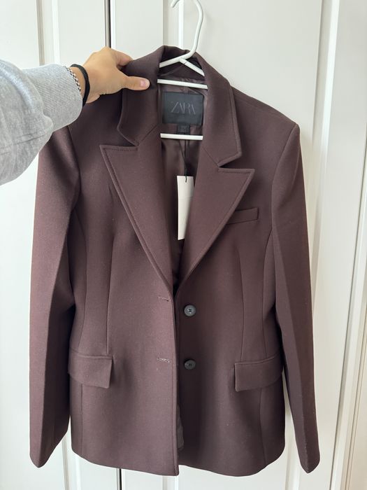 Zara Hourglass Blazer Burgundy