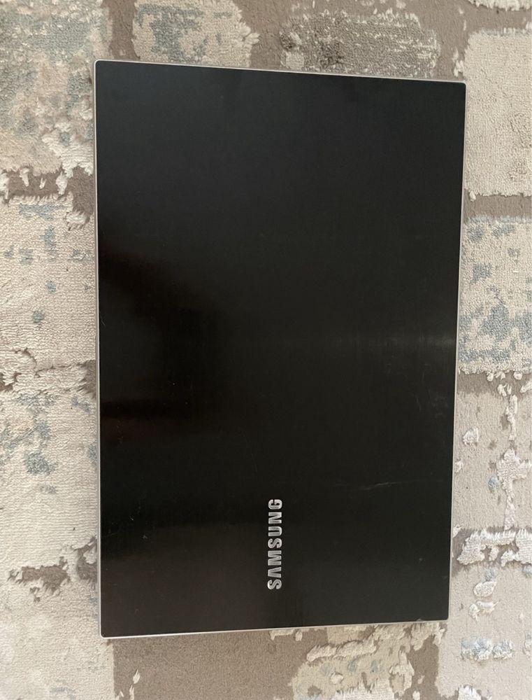 Ноутбук Samsung np 300
