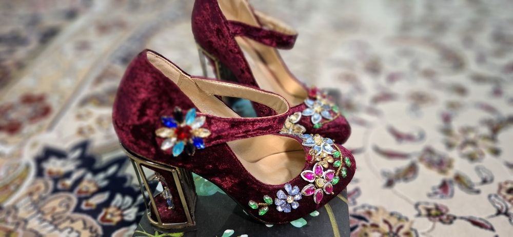 Женские туфли в идеальном состоянии Ayollar tufligi ideal xolatda