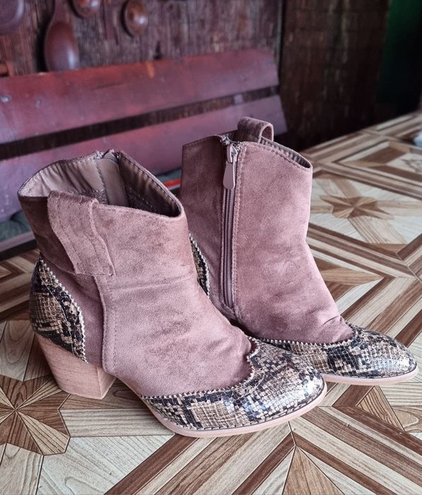 Ghete dama animal print