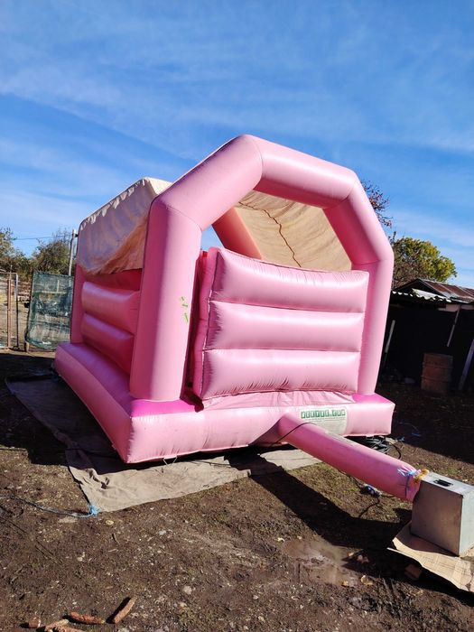 Надуваем батут в