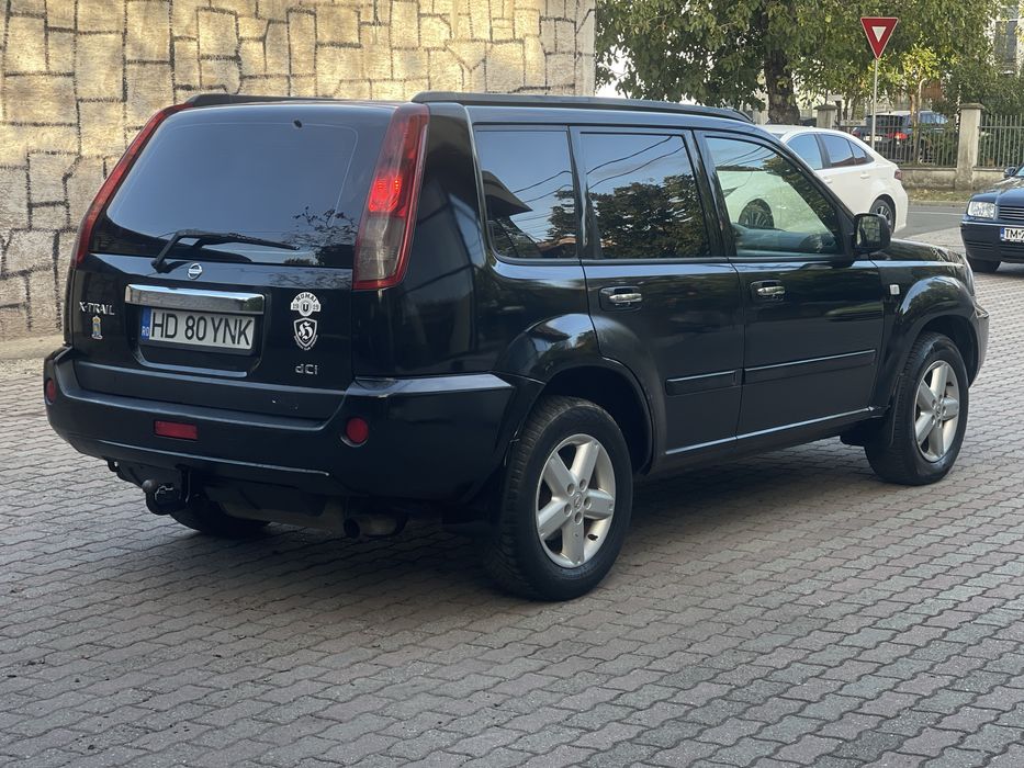 Nissan X-trail T30 .2.2d .131cp .An2004 .4x4 decuplabil .Panoramic