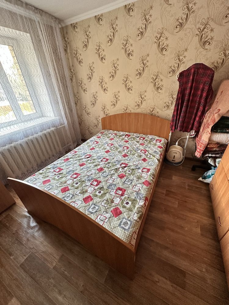 Продается кровать в хорошем состоянии с матрасом