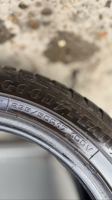 Зимна гума | 235/50 R17 | Good Year | 8 mm | Made in Germany Перфектна