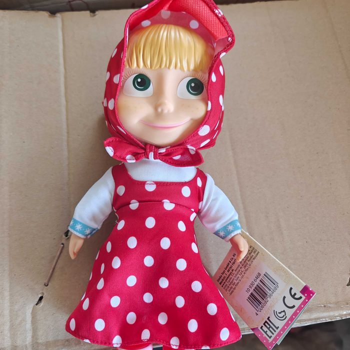 Нова оригинална кукла Маша от Маша и Мечока.