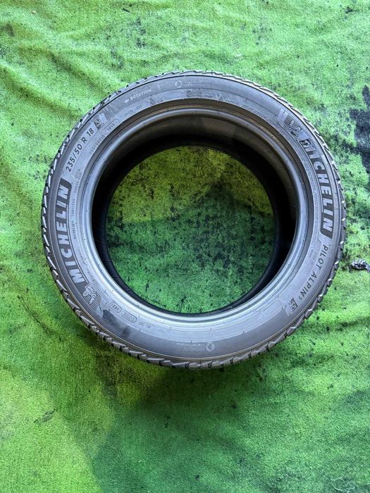 Anvelope Iarna 235/50/18 Michelin