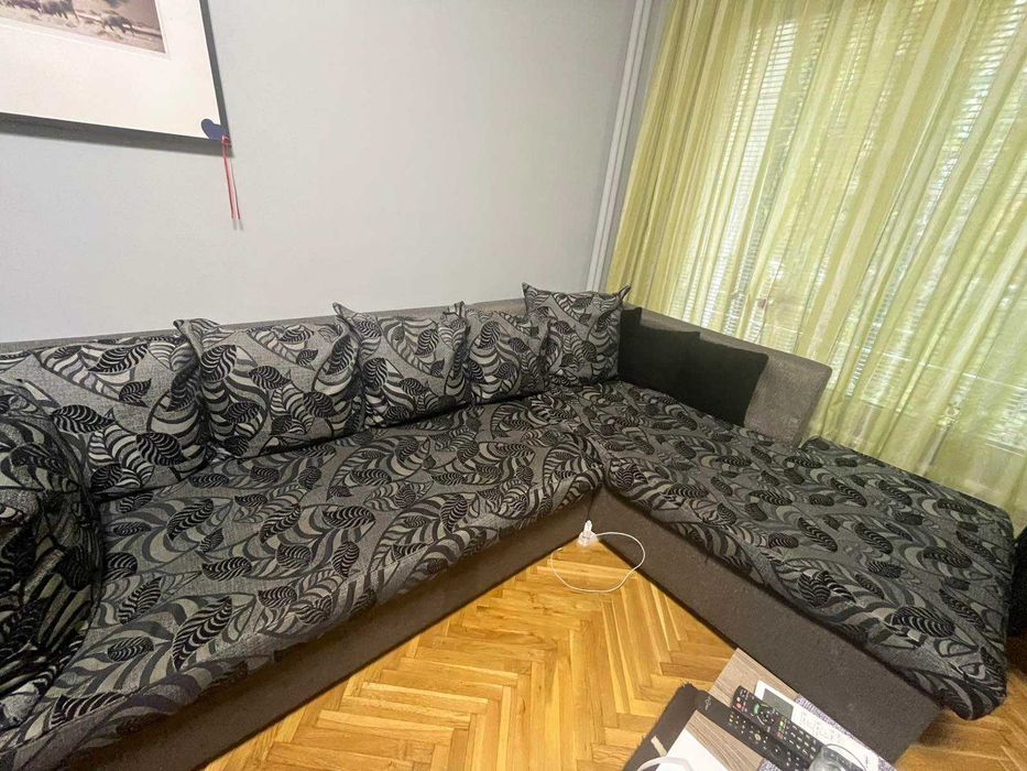 ПОДАРЯВАМ ъглов диван.