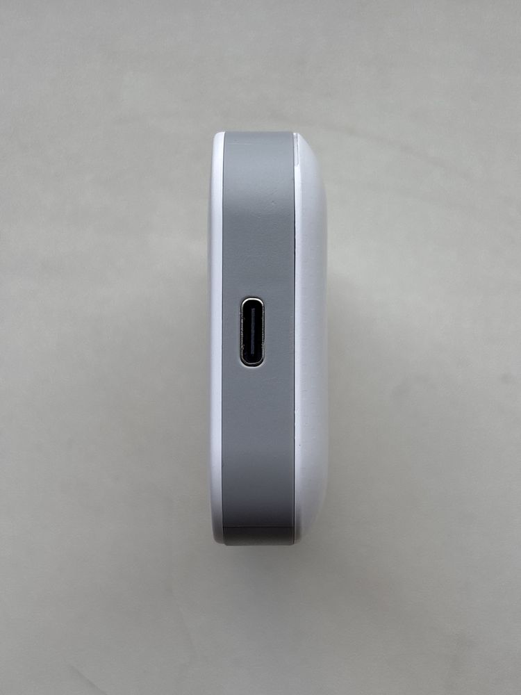 Карманный Роутер “MiFi”.