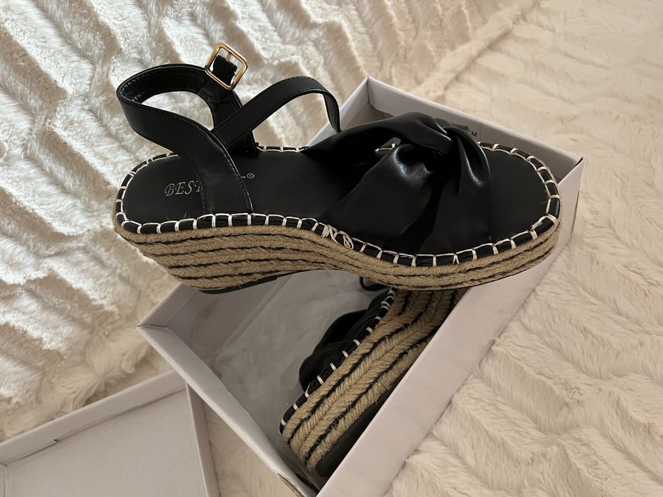 Vând sandale de vara, mărimea 37