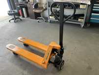 Палетпа количка TOTAL LIFTER German Style 2500 кг напално опслужена см