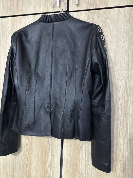 Яке Michael KORS черно