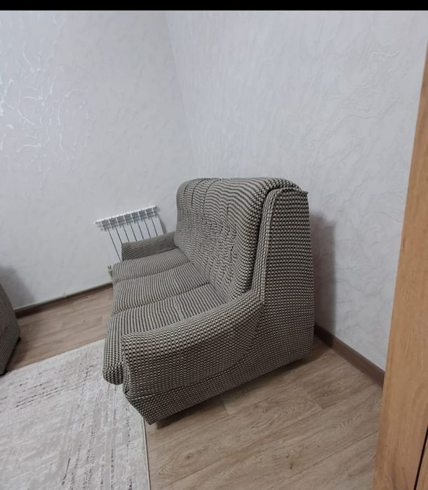 Диван и два кресла