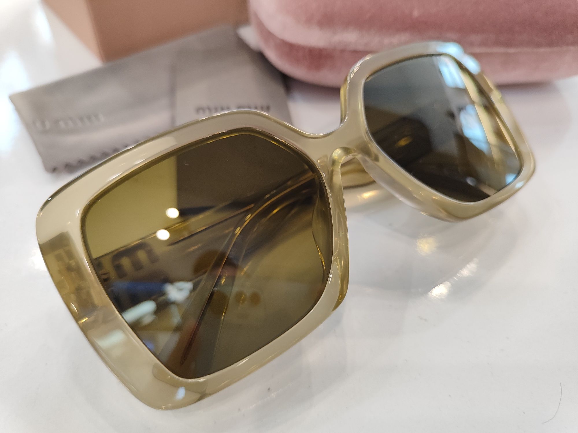 Оргинални очила Miu Miu модел 10Y