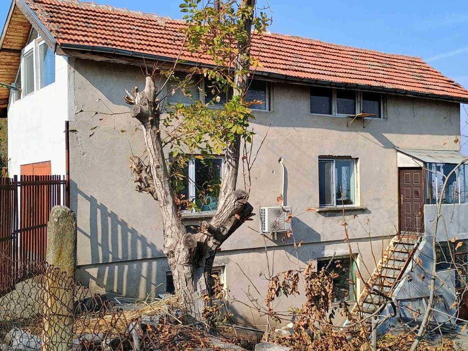 Продава се Къща в Козлодуй - 180 кв.м за 612 €/кв.м - Снимка #2