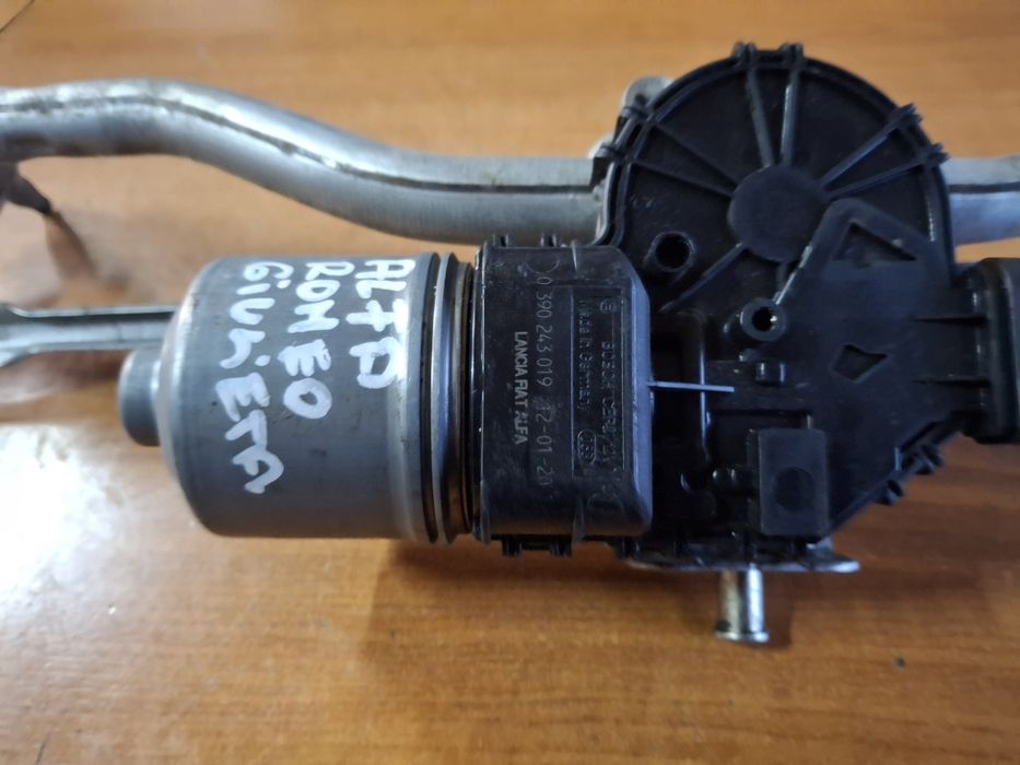 Ansamblul ștergător motoras parbriz Alfa Romeo Giulieta  2010-2020