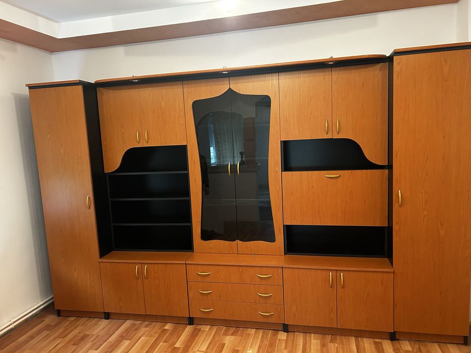 Vand dulap cu vitrina si biblioteca