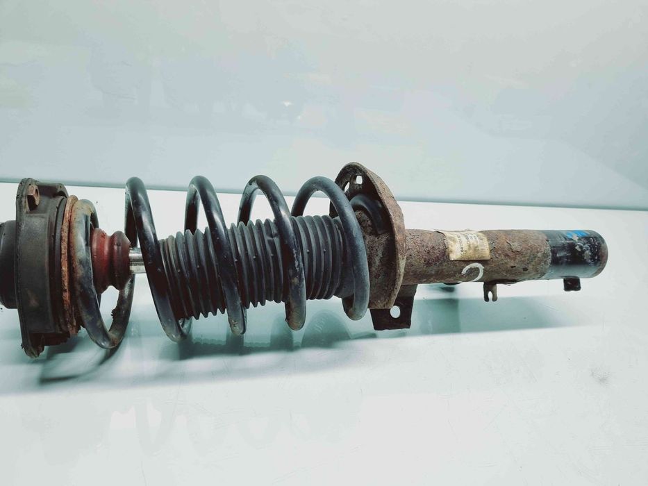 Amortizor dreapta fata  Volkswagen Passat B7 (362) [Fabr 2010-2014] 3C