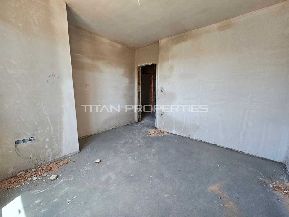 Продава се Тристаен апартамент в Варна, Автогара - 84 кв.м за 1370 €/кв.м - Снимка #4