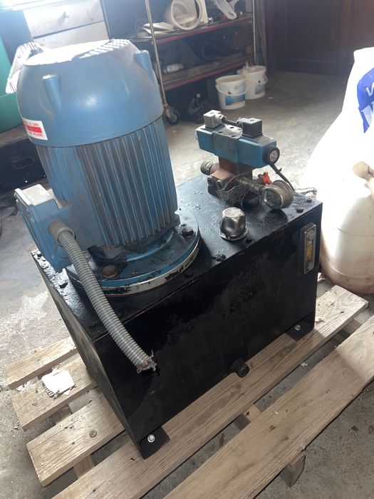 Двигател LAFERT – модел ST 100L 04