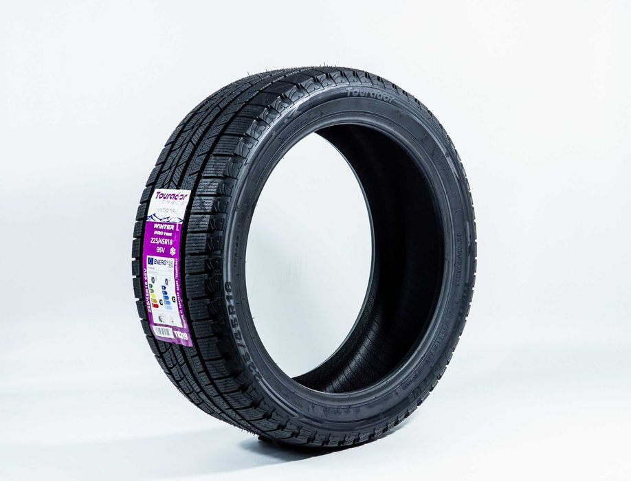 225/45R18 95VXL  Tourador PRO TSU2  Зимние шины