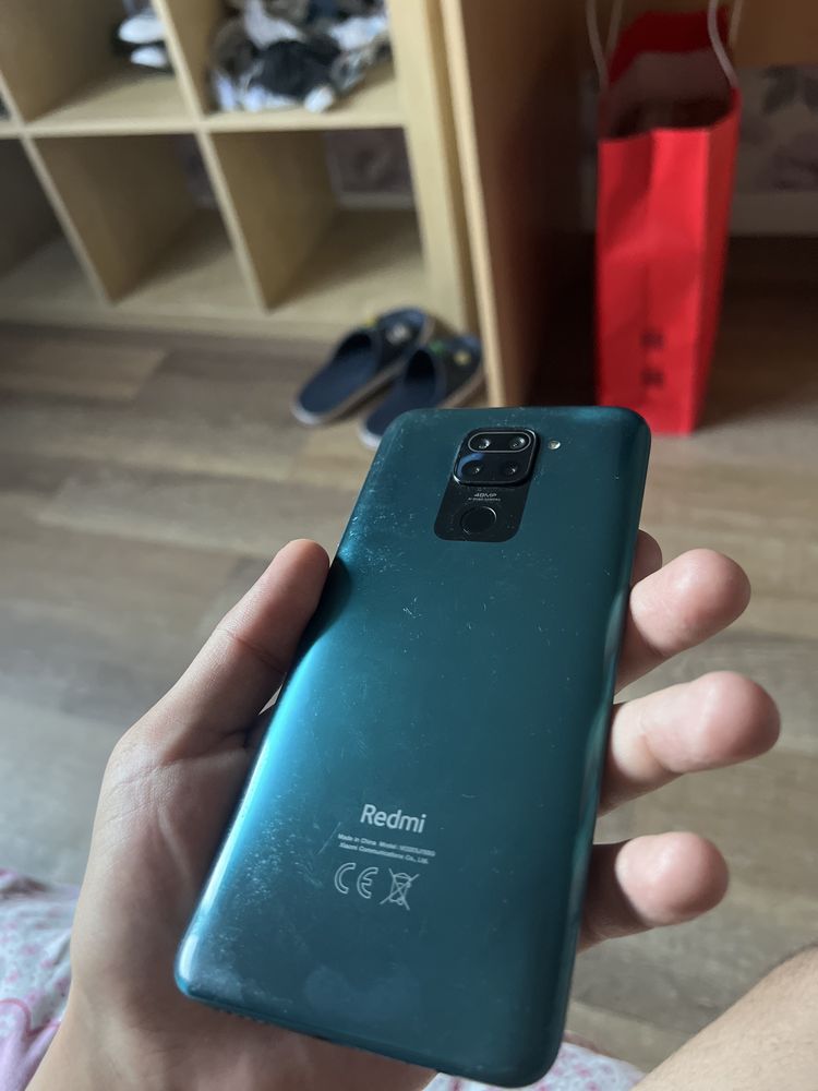 Продаю Redmi note 9