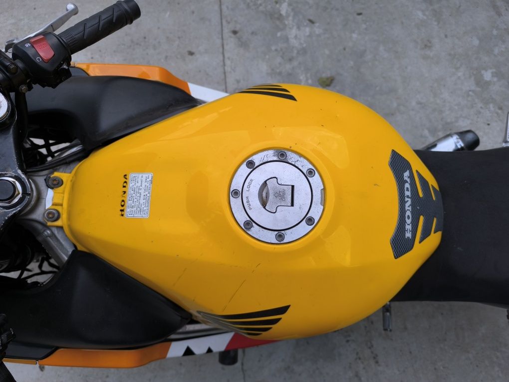 Honda cbr f4 само на части Хонда цбр ф4