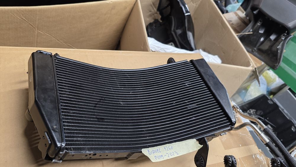 Radiator apa ulei Ducati Panigale 1199 V4  Diavel  Monster Multistrada