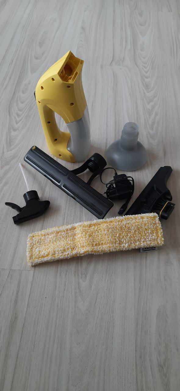 Уред за почистване на прозорци Karcher WV 1 Plus