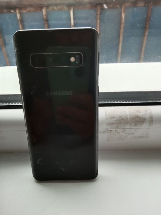 Galaxy S 10 Продам