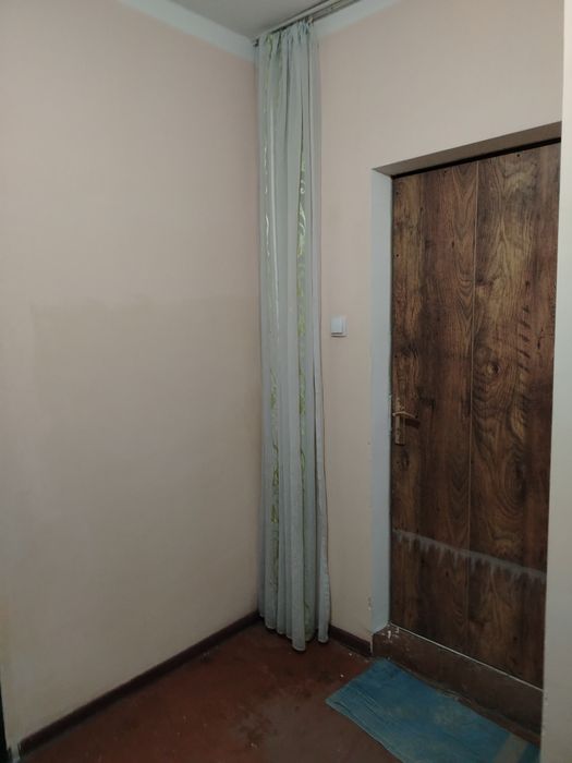 Чирчик ш. 9 м/н 2х/4/4 янги планировка 64 м²