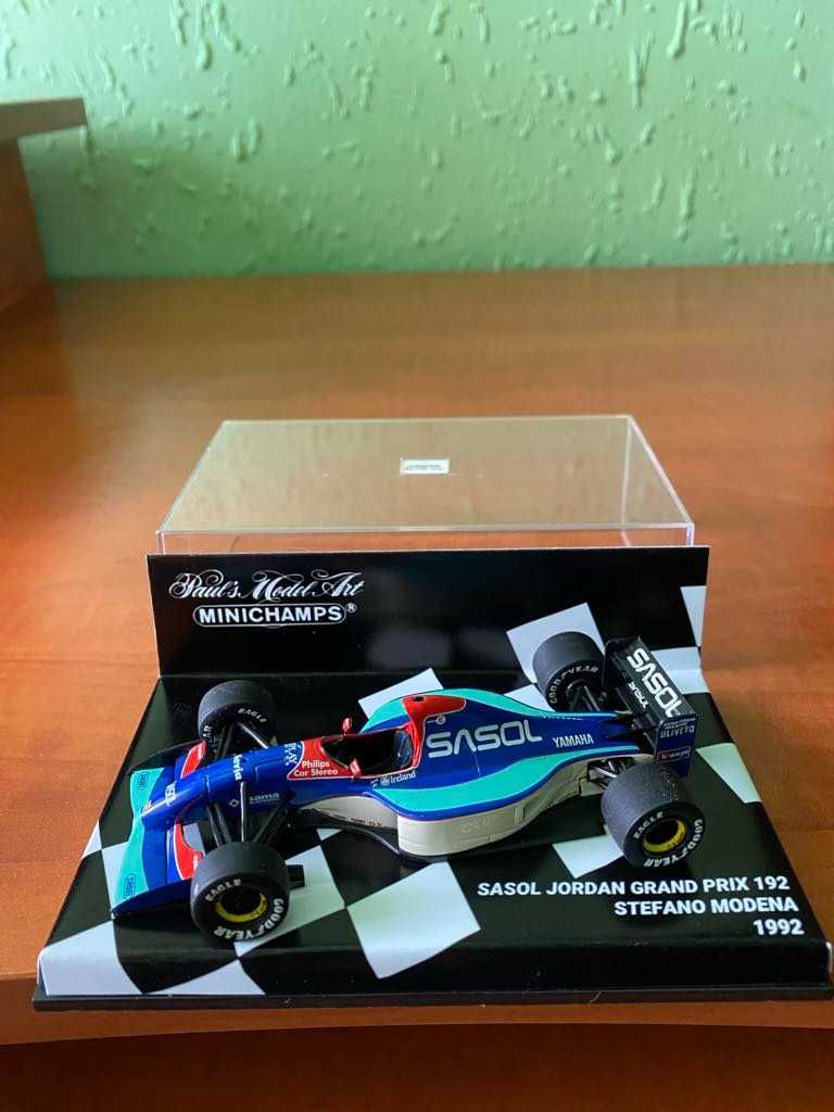 продавам модели формула 1 мащаб 1.43 на minichamps