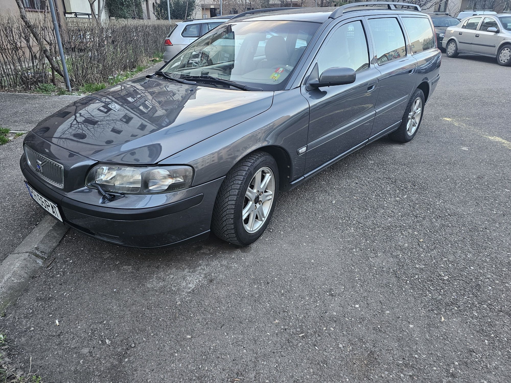 Volvo V70  Diesel 2400 cm³ 130 CP