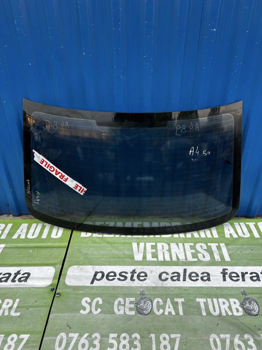 Lunetă Audi A4 B9 berlină, sedan 2016