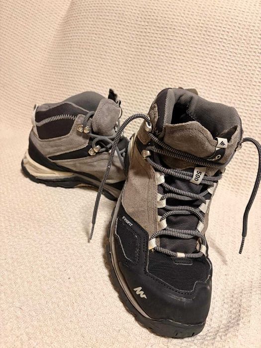 vand bocanci quechua