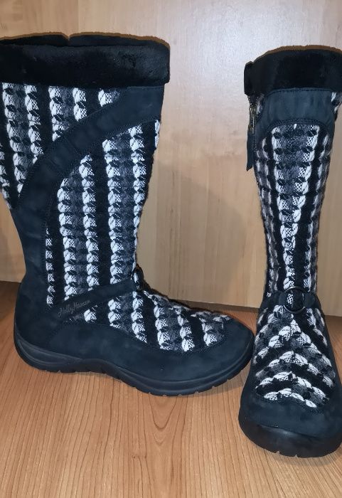cizme Helly Hansen marimea 40, model special, poze reale